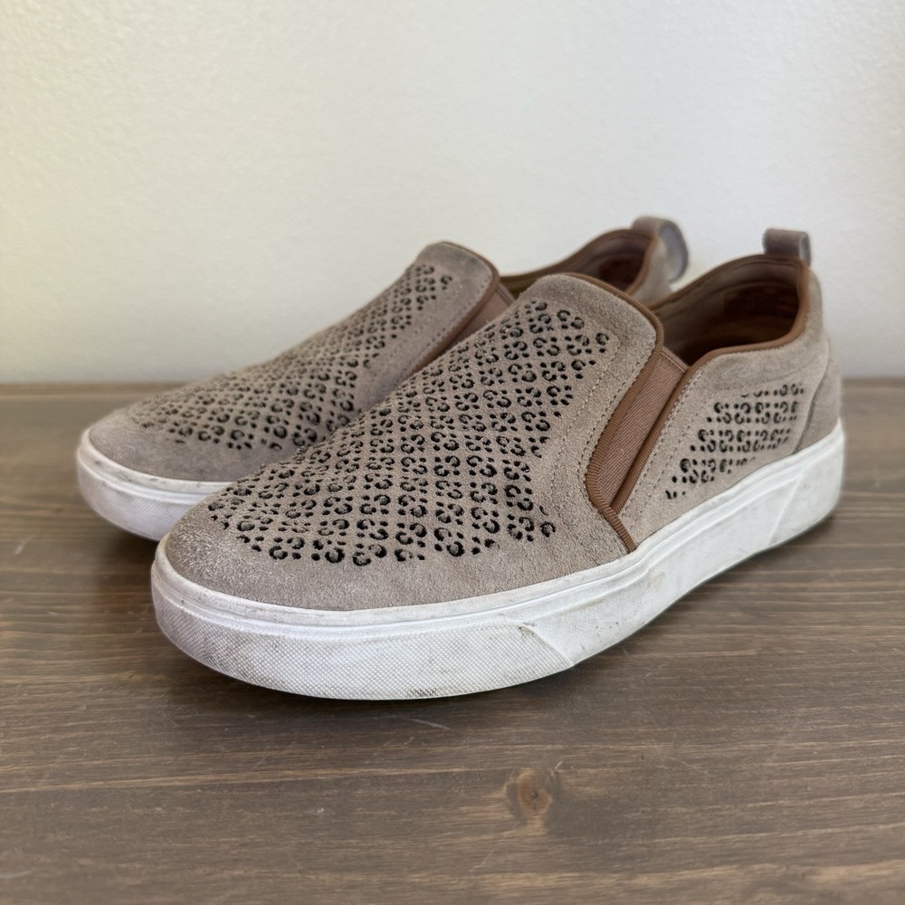 Vionic Womens 8.5 Tan Beige Kimmie Perforated Slip On Sneakers Comfort Shoes